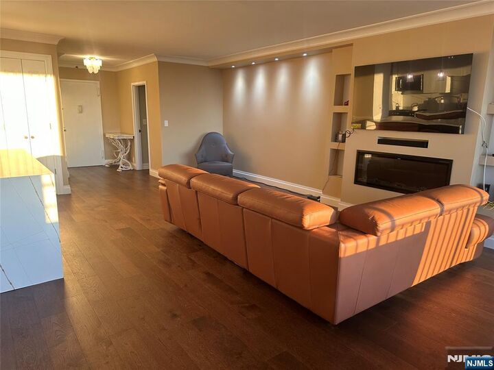 Property Photo:  1530 Palisade Avenue 24C  NJ 07024 