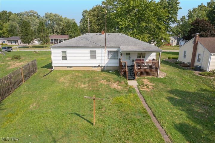 Property Photo:  149 Edward Street NW  OH 44483 