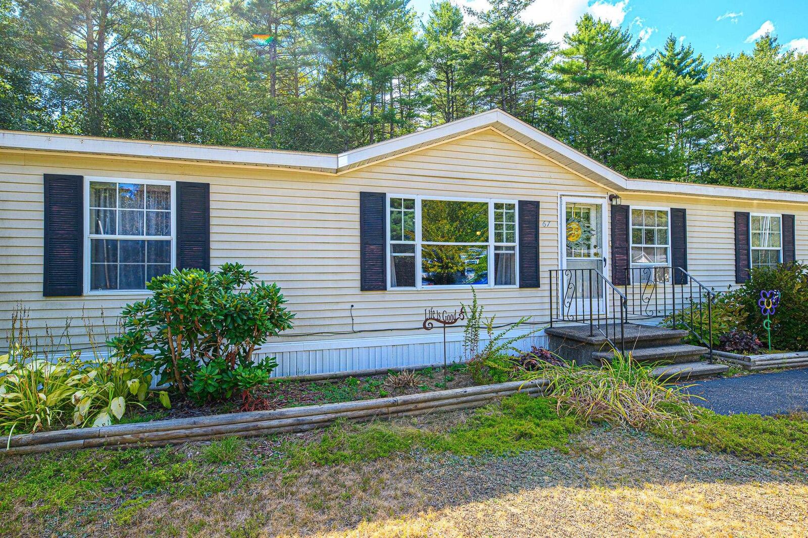Property Photo: 67 Pamela Drive NH 03229