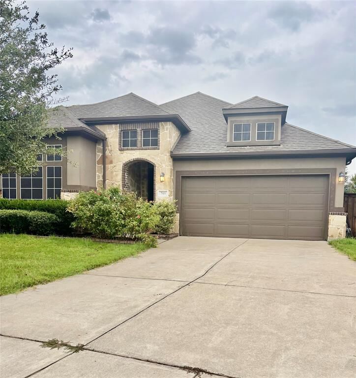 Property Photo:  705 Rio Concho Trail  TX 75071 