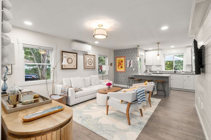 11 Hillside Rd  Northborough MA 01532 photo