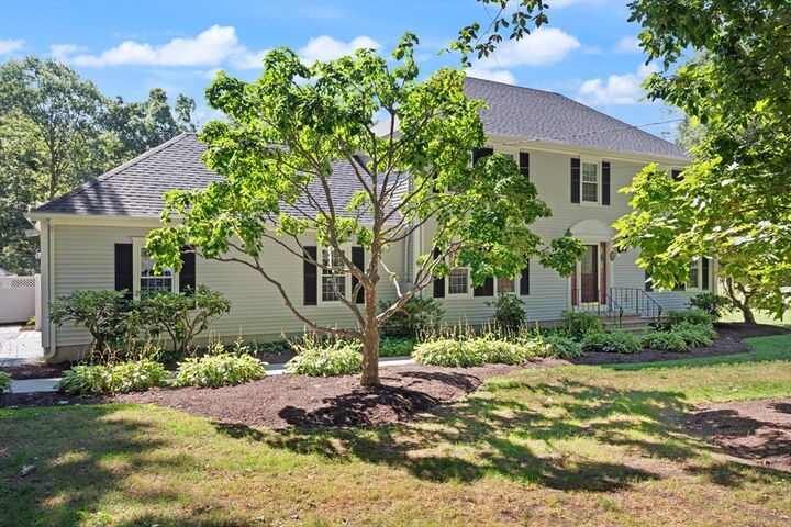Property Photo: 9 Bogastow Circle MA 02054