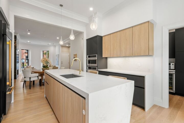 Property Photo:  30 Concord Square 1  MA 02118 