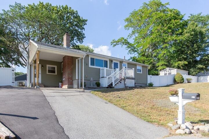 Property Photo:  906 Oid Shawsheen Street  MA 01876 