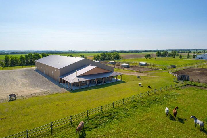Property Photo: 34126 Range Road 2-0 AB T0M 0K0