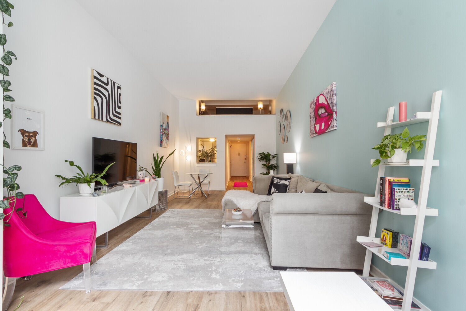 Property Photo:  372 5th Avenue 7C  NY 10018 