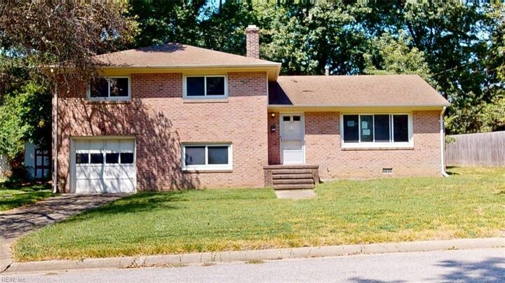 151 Princess Margaret Dr  Newport News VA 23602 photo