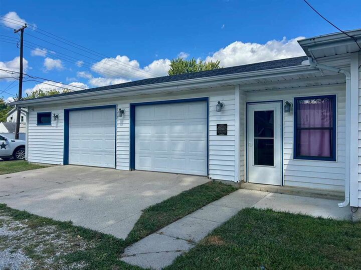 Property Photo:  415 N Cherry St  IN 47348 