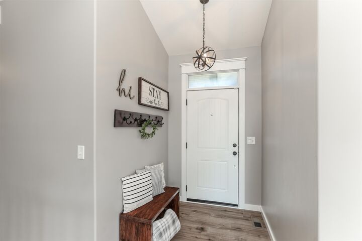 Property Photo:  2622 N Woodridge St  KS 67226 
