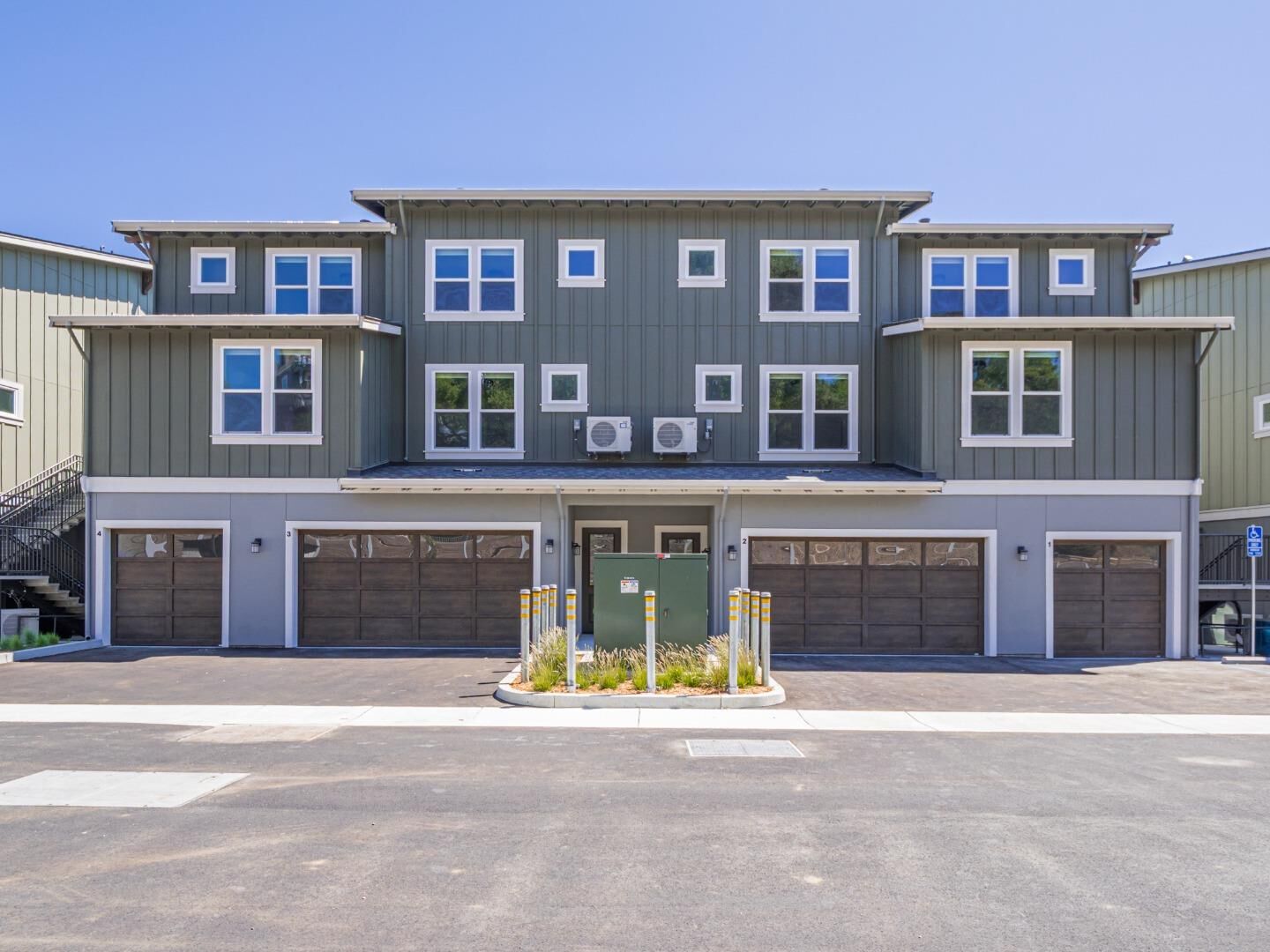 Property Photo: 121 Aptos Village Way 1 CA 95003