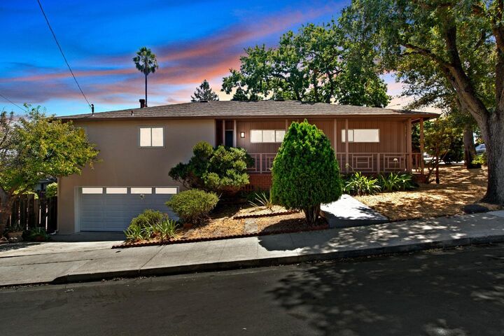 Property Photo:  1623 Cordilleras Avenue  CA 94070 