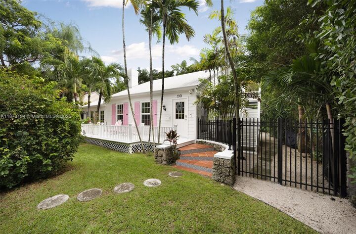 Property Photo: 3951 Park Dr FL 33133