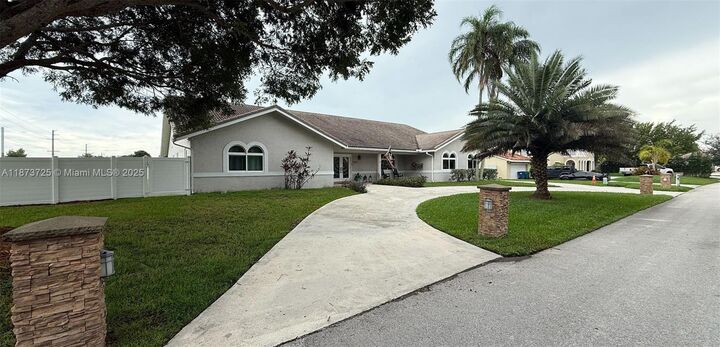 Property Photo:  10700 SW 139th Rd  FL 33176 