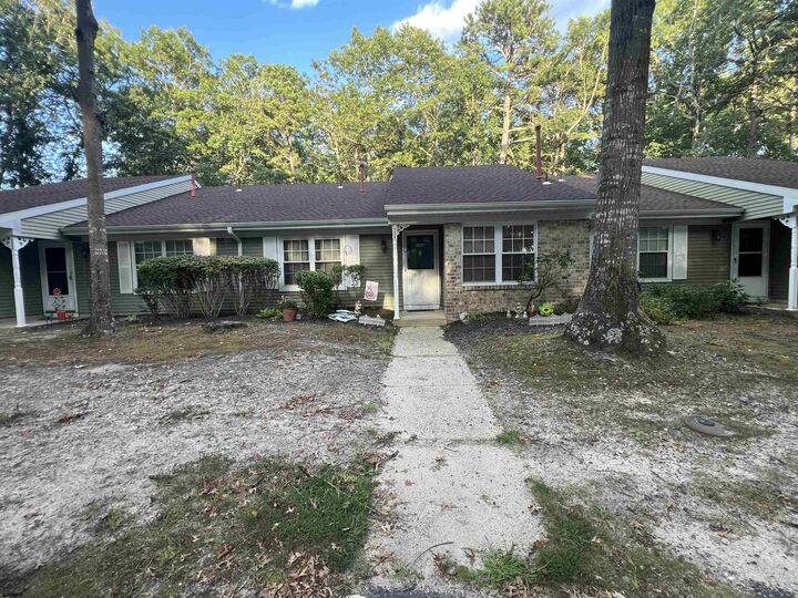 Property Photo:  152 Club Pl 152  NJ 08205 