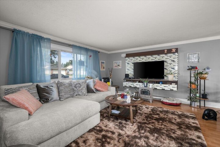 Property Photo: 1404 E 35th Ave WA 99203