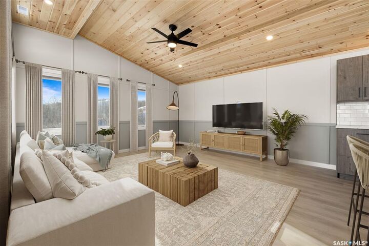 Property Photo:  913 Pincherry Place E  SK S0G 1S0 