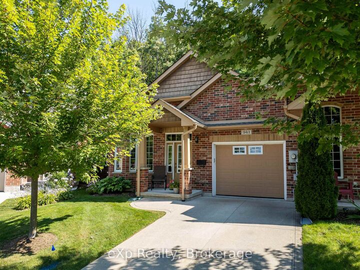 Property Photo:  941 5th Avenue A Avenue E  ON N4K 0C2 