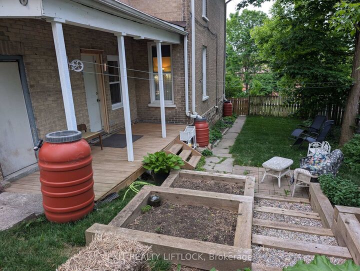 Property Photo: 629 Aylmer Street N ON K9H 3X2