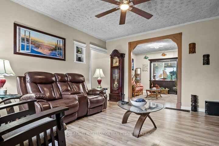 Property Photo: 108 Dundas Street ON K0K 1X0