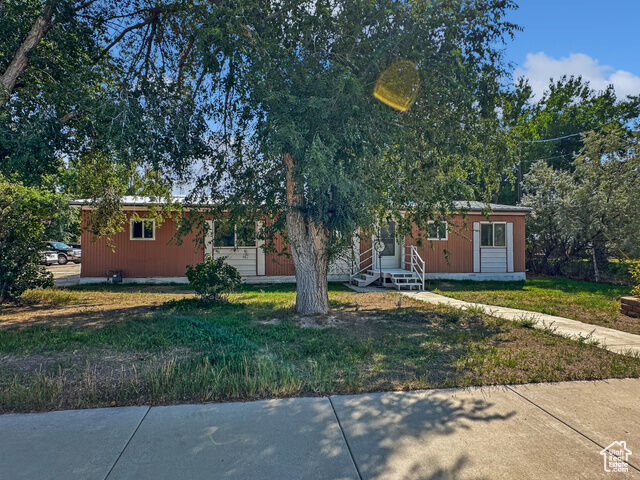 Property Photo: 685 S Main St UT 84537