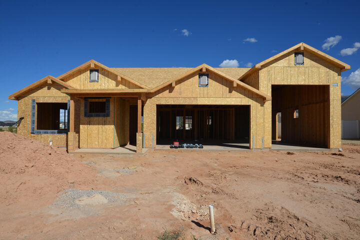 Property Photo: 4978 N 75 E UT 84721