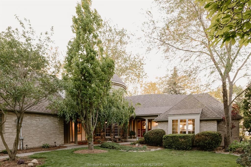 Photo de la propriété:  1221 Surf Club Drive  ON N0R 1S0 