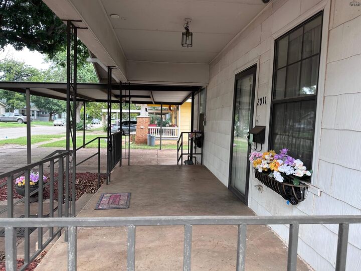 Property Photo:  2011 Fillmore Street  TX 76309 
