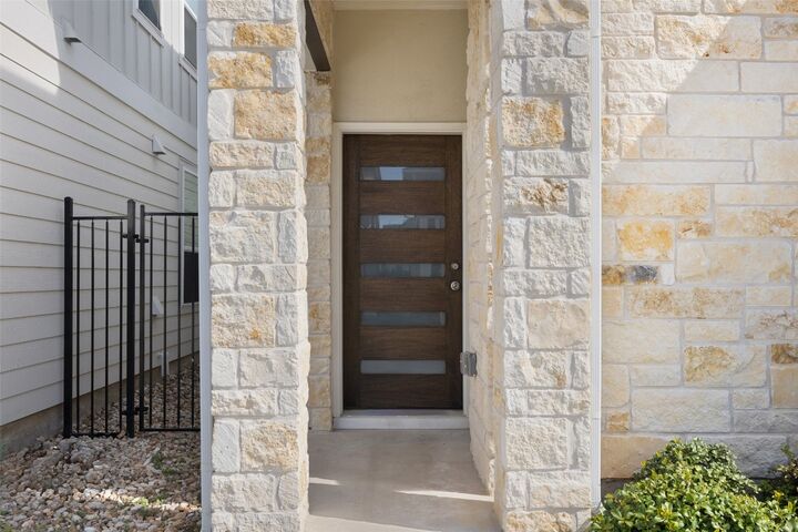 Property Photo:  1012 Legend Milton Lane  TX 78748 