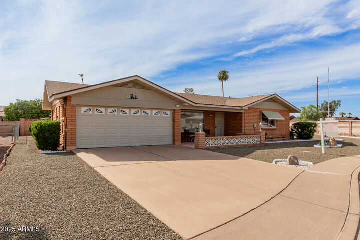 Property Photo:  418 S Roanoke --  AZ 85206 