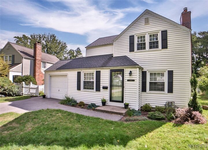 Property Photo: 4461 Arondale Drive NY 14221