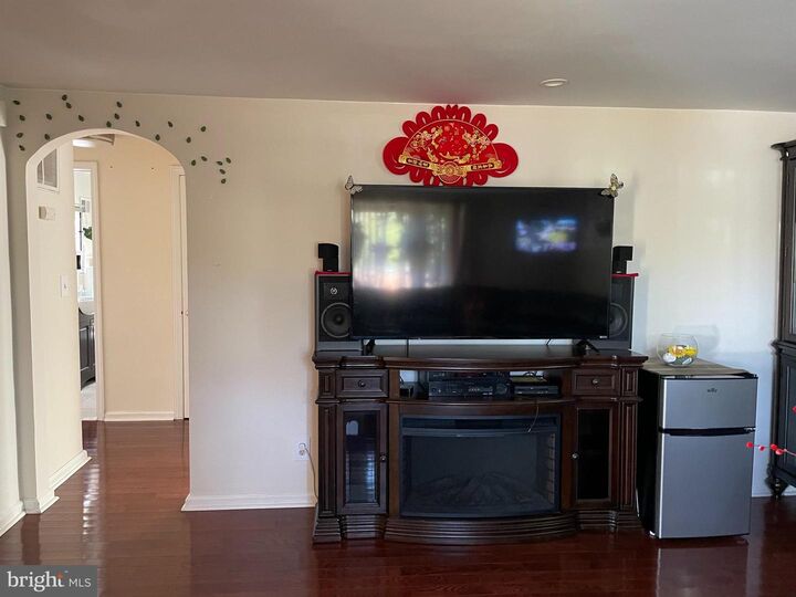 Property Photo:  43 Wallace Road  NJ 08550