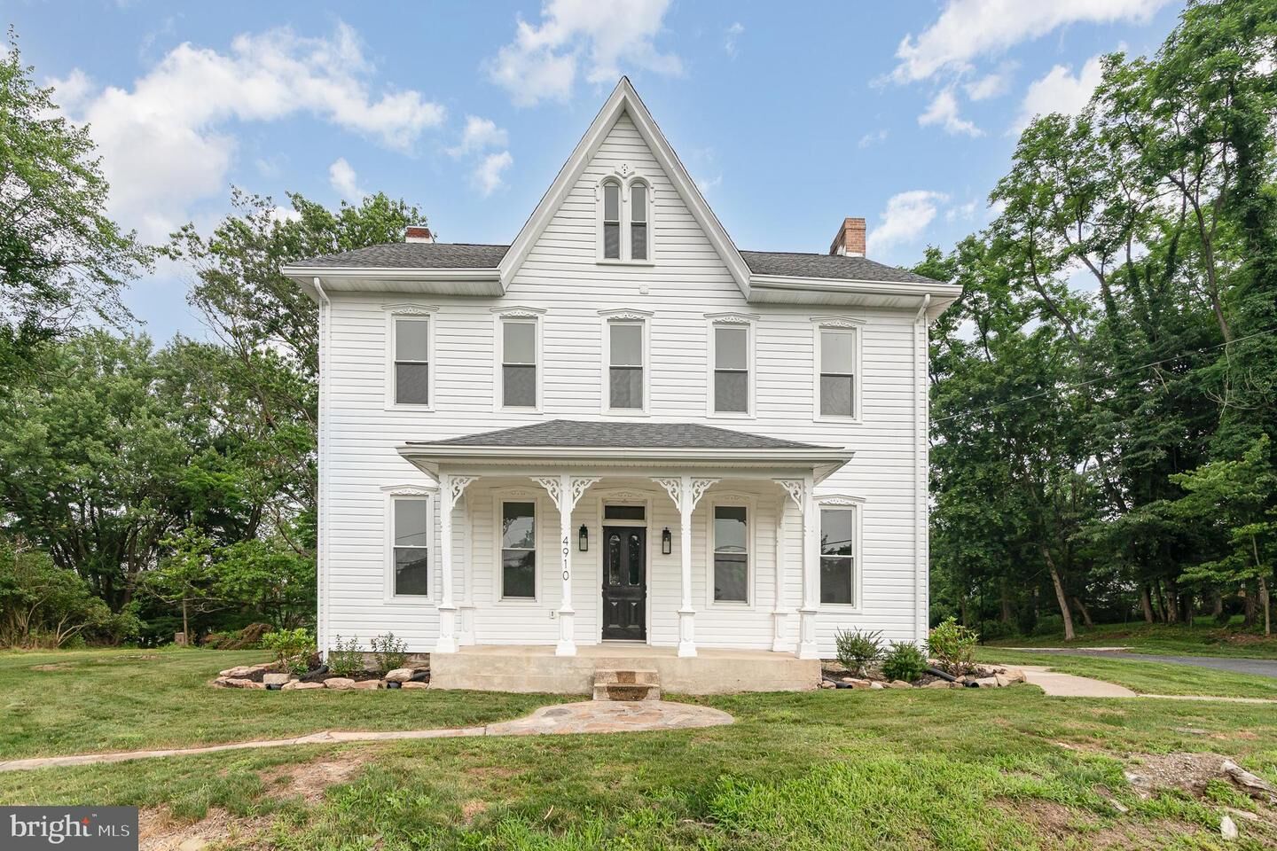 Property Photo: 4910 Earl Drive PA 17112
