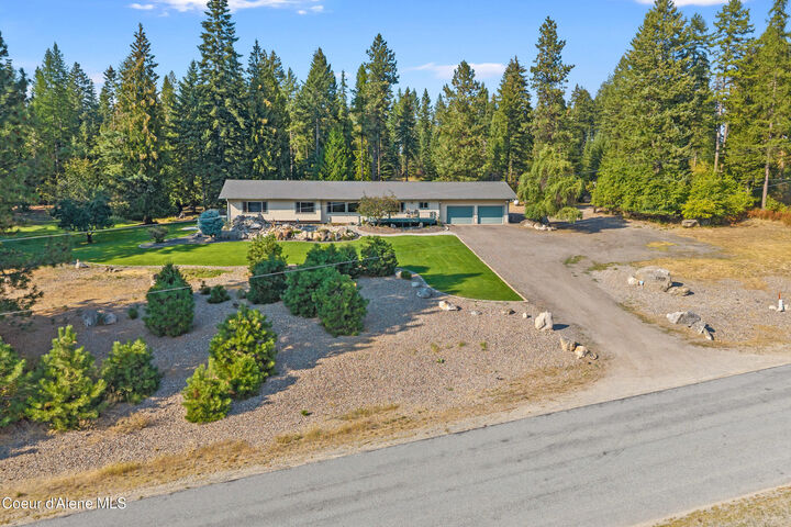 Property Photo:  1702 Eastside Rd  ID 83856 