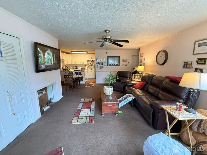 Property Photo:  149 Pennsylvania Way  NJ 08902 
