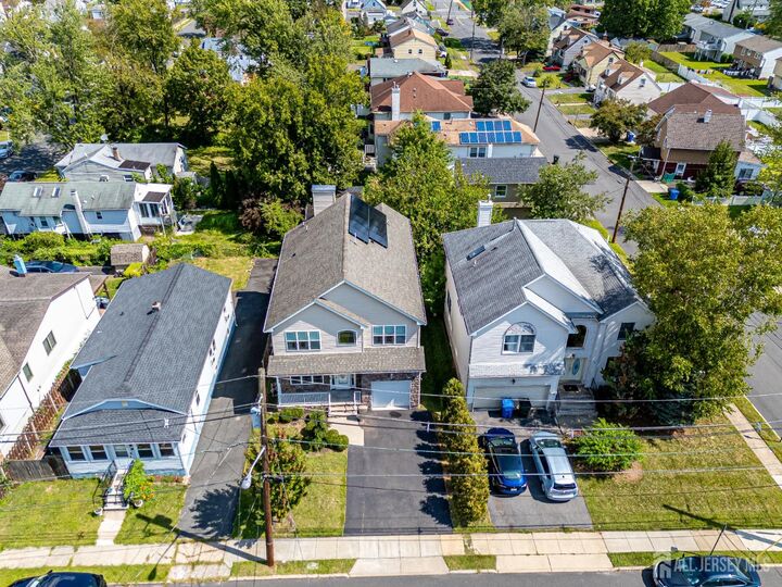 Property Photo:  54 Hillcrest Avenue  NJ 08830 