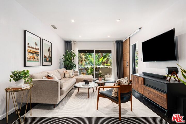 Property Photo: 1330 N Crescent Heights Blvd CA 90046