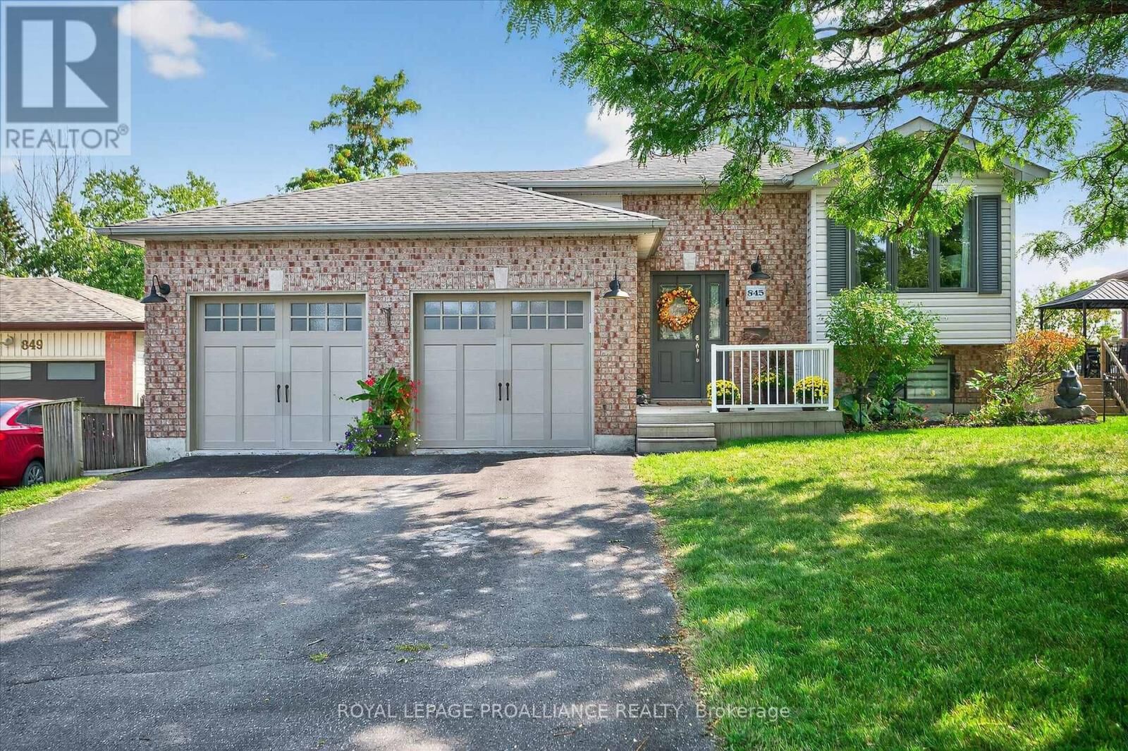 Property Photo:  845 Stewart Drive  ON K9J 7R3 