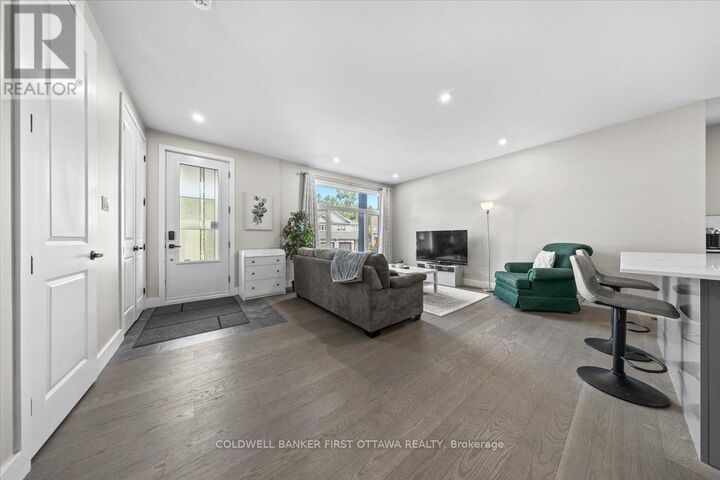 Property Photo:  25 Pennard Way A &Amp B  ON K1T 4C1 