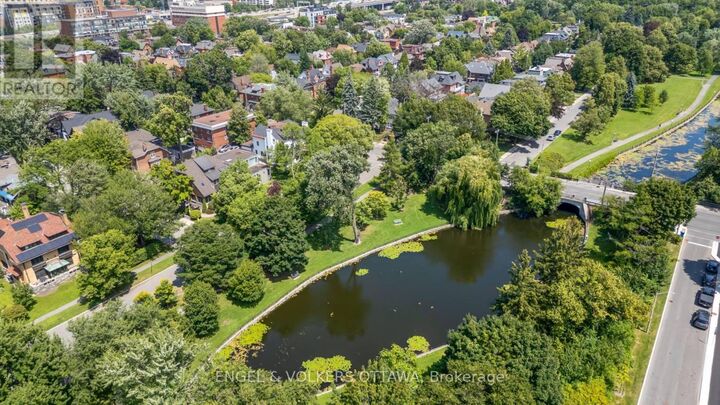 Property Photo: 5 Clemow Avenue ON K1S 2A9