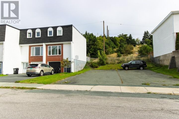 Property Photo:  116 Cumberland Crescent  NL A1B 3M5 