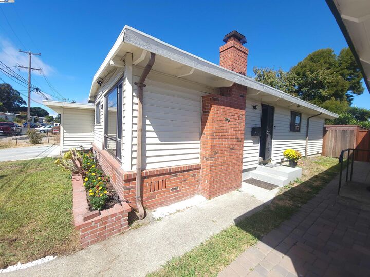 Property Photo:  4441 Jana Vista Rd.  CA 94803 
