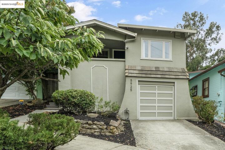 Property Photo: 5925 Outlook Ave CA 94605