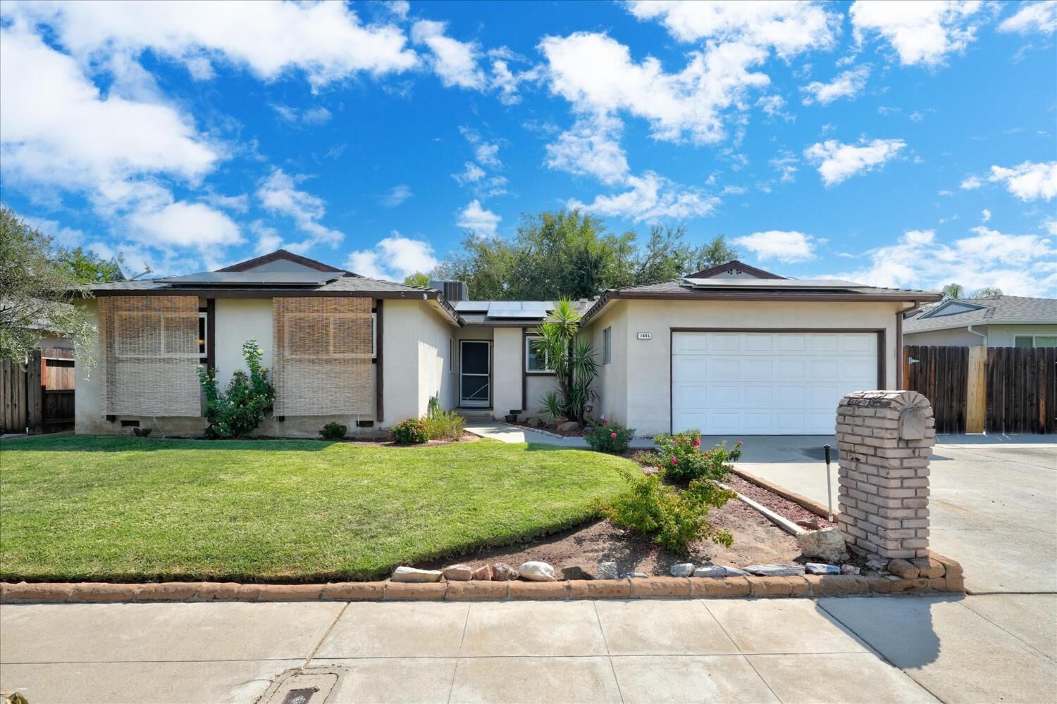 Property Photo: 1645 Burgan Avenue CA 93611