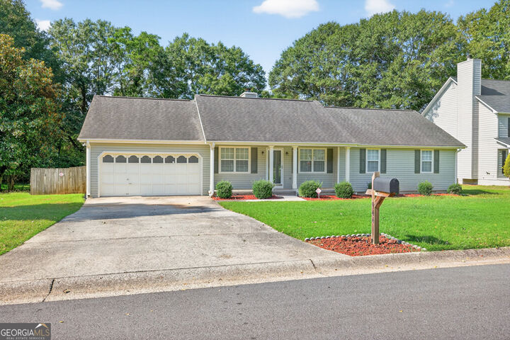 Property Photo:  944 Century Oak Drive  GA 30680