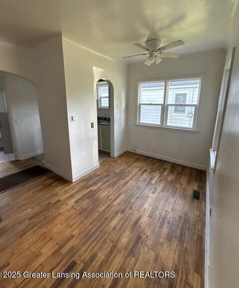 Property Photo:  1348 Glenrose Avenue  MI 48915 