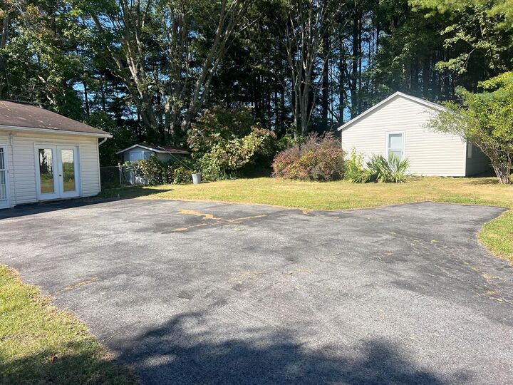 Property Photo:  1591 Lawn Road  WV 25976 