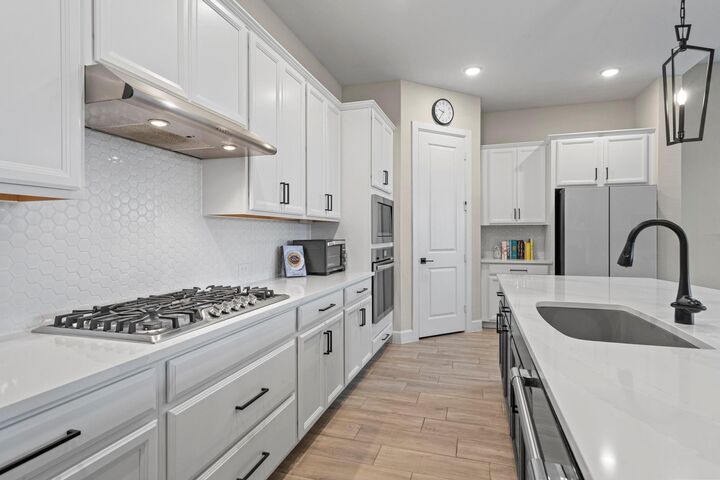 Property Photo:  1806 Sienna Grove Drive  TX 77459 