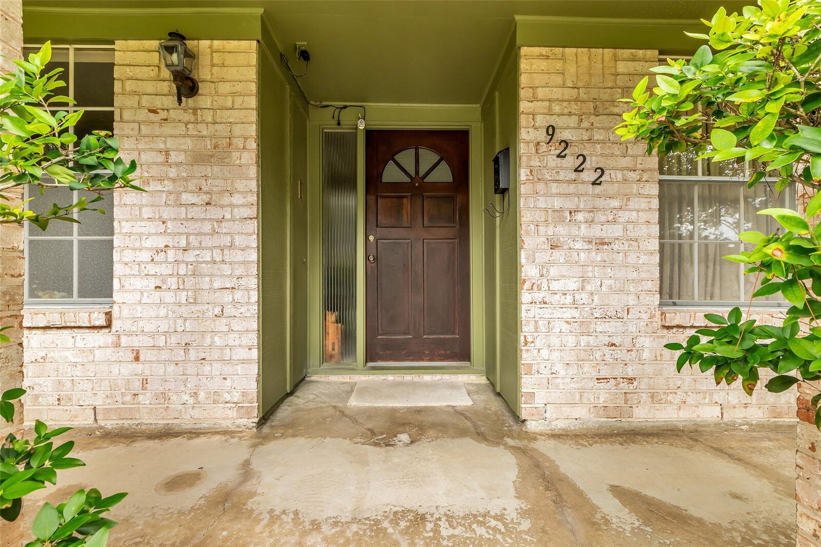 Property Photo: 9222 Rowan Lane TX 77036