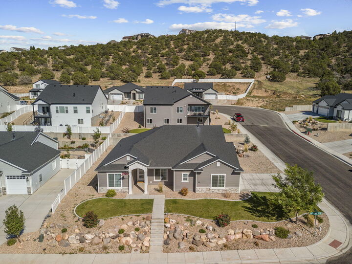 Property Photo:  40 N Strathmore Lane  UT 84720 