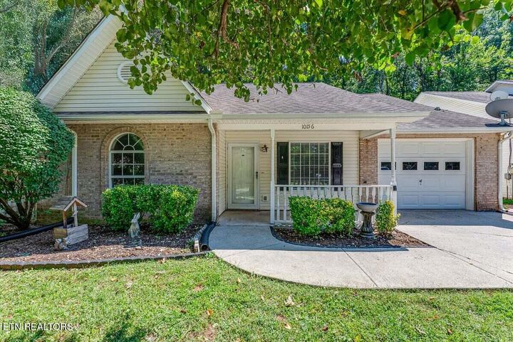 Property Photo: 10156 Bellflower Way TN 37932